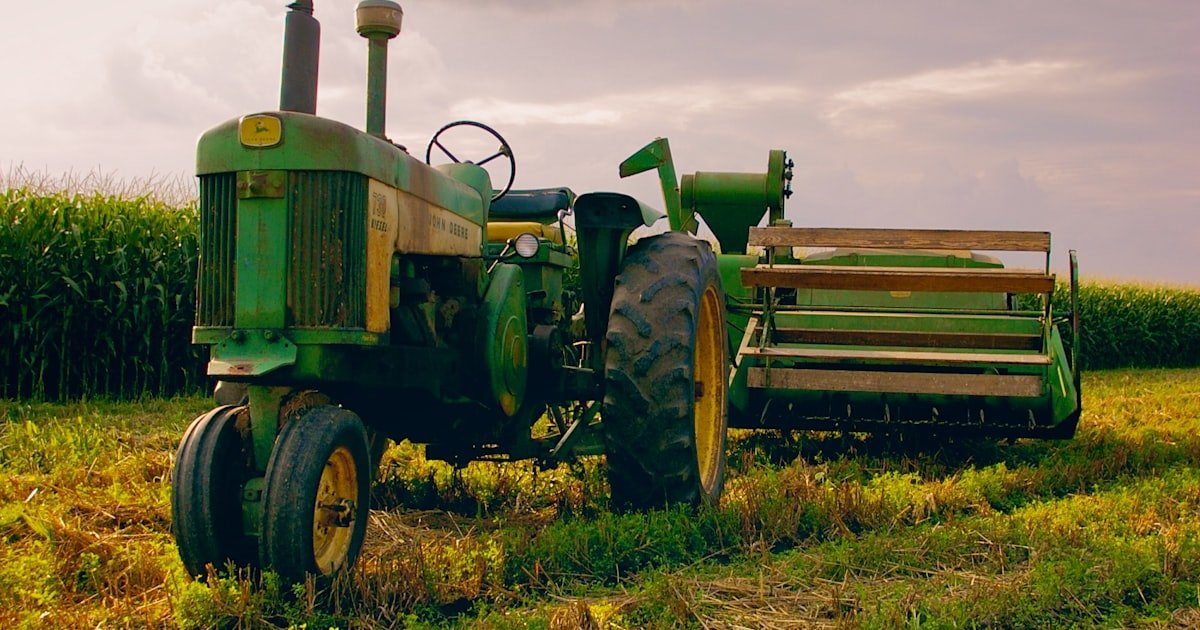 GPS Tracking for Agriculture and Farm Vehicles