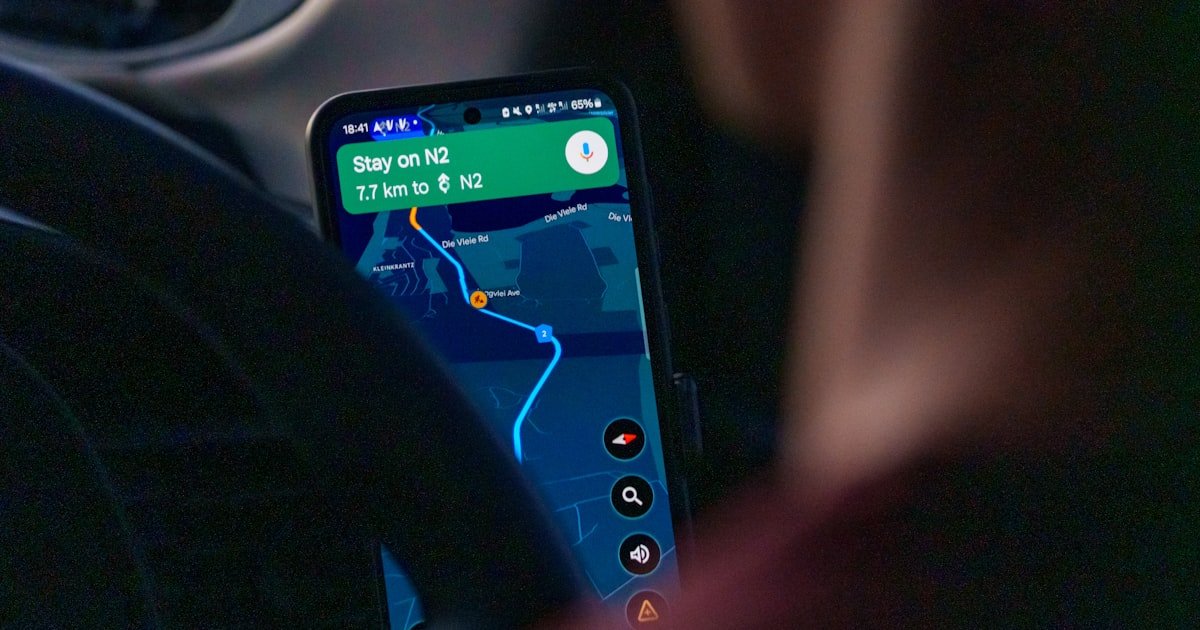How to Choose a GPS Tracking Device for Your Fleet