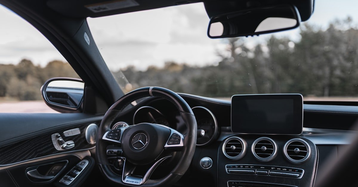 OBD2 GPS Tracker: When the Plug-In Option Is the Right One